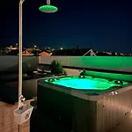 Lux 38b Luxury Penthouse & Deluxe דירה