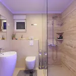 Lux 38b Luxury Penthouse & Deluxe *