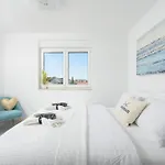 Lux 38b Luxury Penthouse & Deluxe
