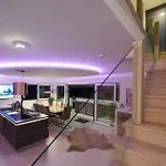 Lux 38b Luxury Penthouse & Deluxe * זאדאר