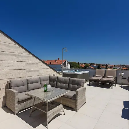 Lux 38b Luxury Penthouse & Deluxe Apartament *