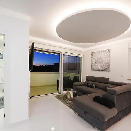 Apartment Lux 38b Luxury Penthouse & Deluxe *
