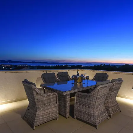 Διαμέρισμα Lux 38b Luxury Penthouse & Deluxe Ζαντάρ