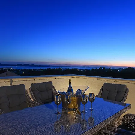 Lux 38b Luxury Penthouse & Deluxe * Zadar