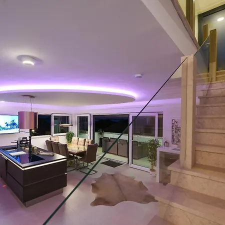 Lux 38b Luxury Penthouse & Deluxe * Zadar