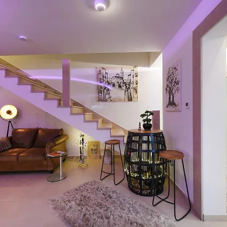 Lux 38b Luxury Penthouse & Deluxe