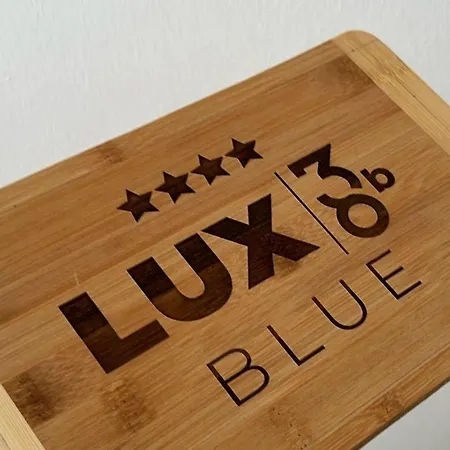 Lux 38b Luxury Penthouse & Deluxe Apartment *