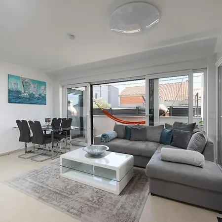 Apartment Lux 38b Luxury Penthouse & Deluxe